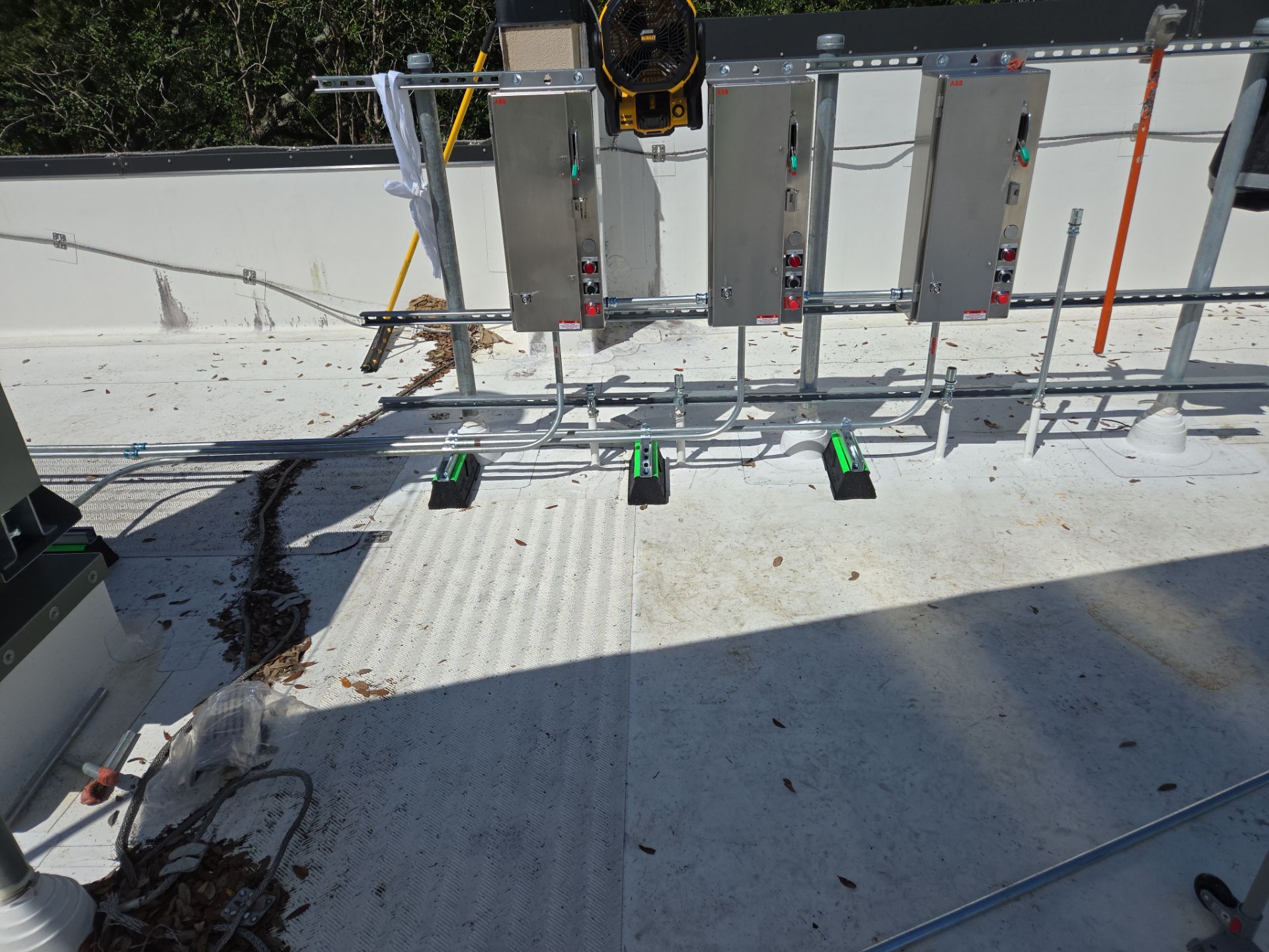 Motor starters